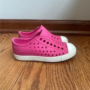 Native Shoes Girls Size 8 Pink